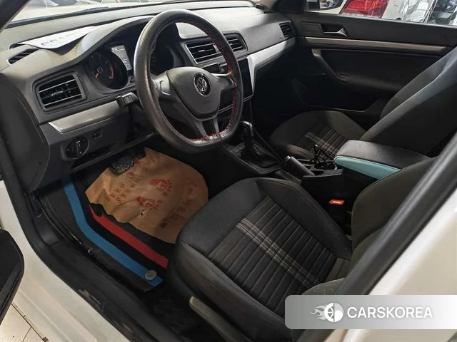 Volkswagen Lavida 2021 Белый из Китая, фото 5