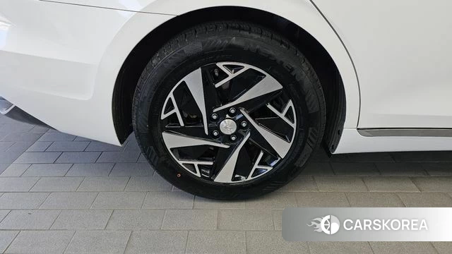 Hyundai The New Grandeur IG Hybrid id 4401754 из Кореи 28