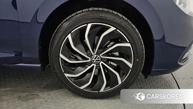 Volkswagen Golf 8th Generation id 3042727 из Кореи 15