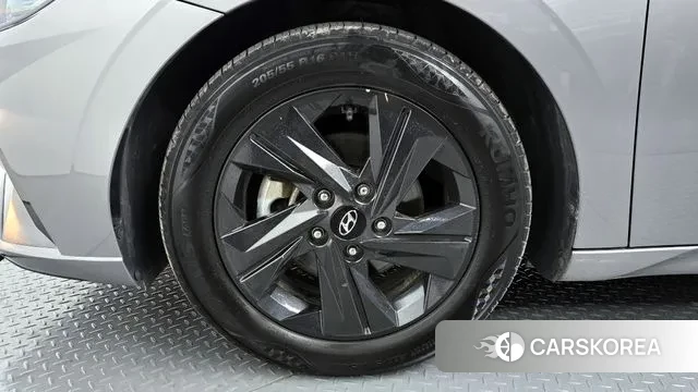 Hyundai Avante Hybrid (CN7) id 3428245 из Кореи 15