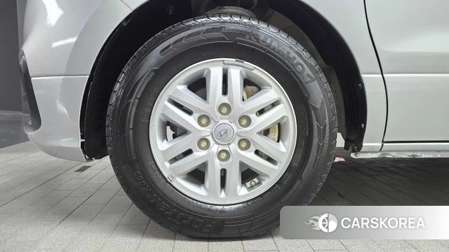 Hyundai The New Grand Starex id 4396876 из Кореи 25