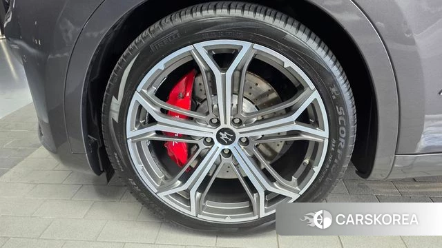Maserati Levante id 4848768 из Кореи 28