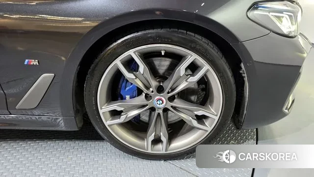 BMW 5 Series (G30) id 3497640 из Кореи 15