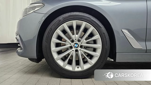 BMW 5 Series (G30) id 4465242 из Кореи 15