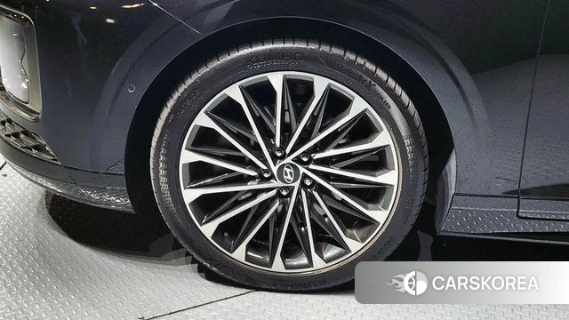 Hyundai Grandeur (GN7) id 3922333 из Кореи 15