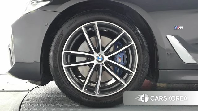 BMW 5 Series (G30) id 4688703 из Кореи 15
