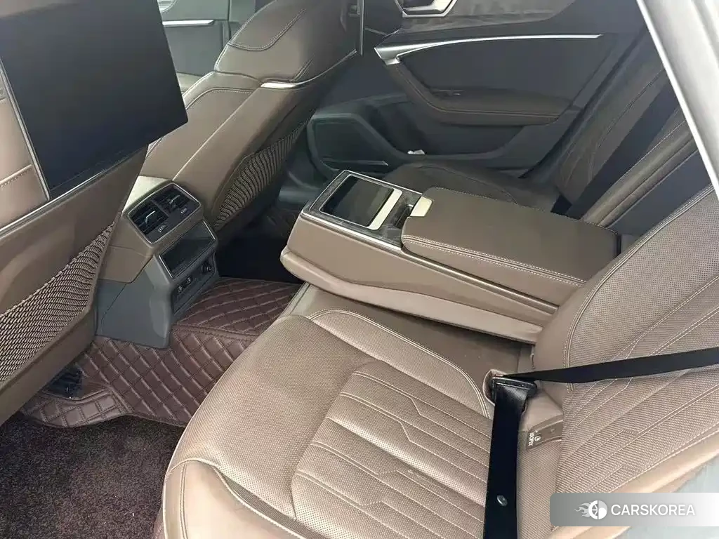 Audi A7L 2026 Синий из Китая, фото 5