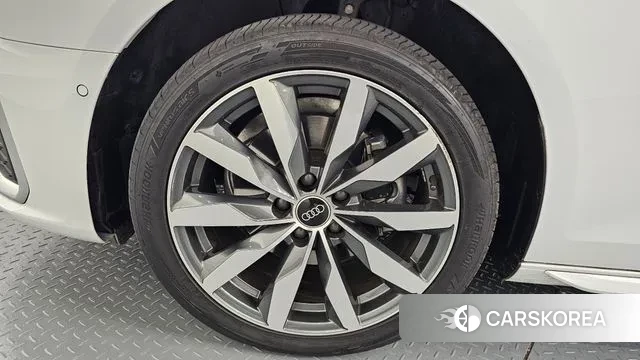 Audi A4 (B9) id 3457866 из Кореи 15