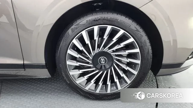 Hyundai Grandeur (GN7) id 3675011 из Кореи 15