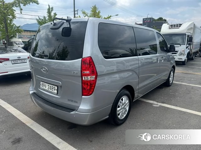 Hyundai The New Grand Starex id 4594532 из Кореи 14