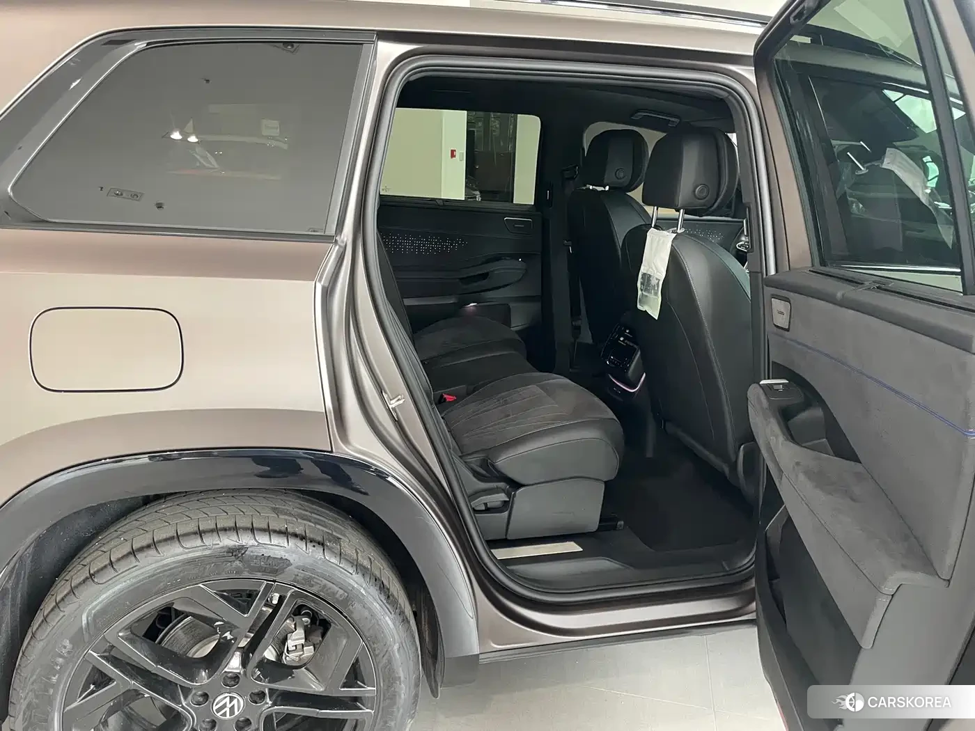 Volkswagen Touareg id 4622450 из Китая 7