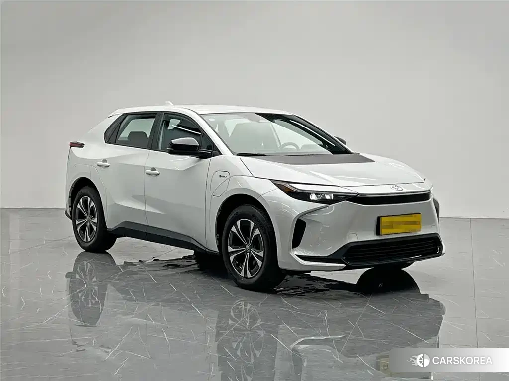 Toyota bZ4X id 4576793 из Китая 18
