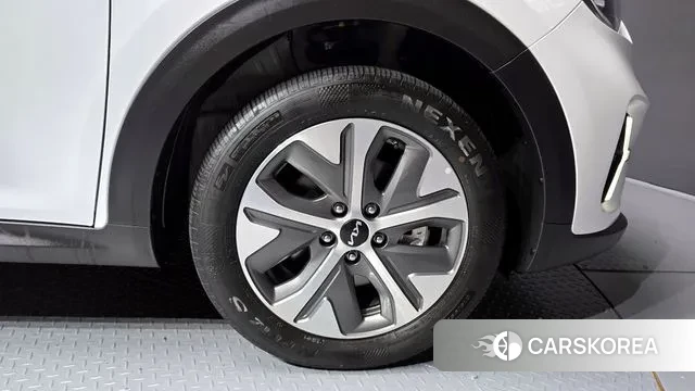 Kia Niro Plus id 2959361 из Кореи 15