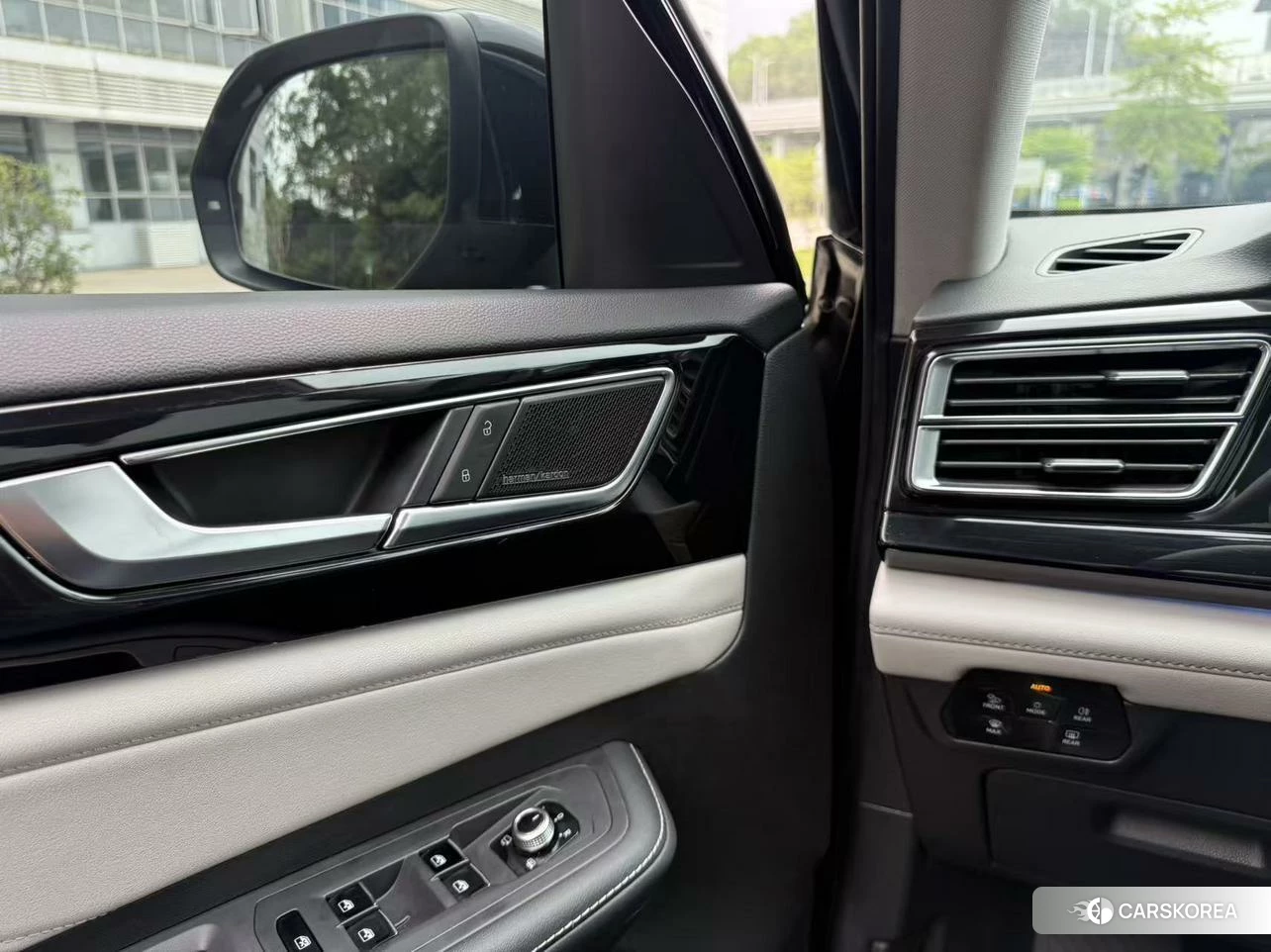 Volkswagen Tourang id 4487518 из Китая 8