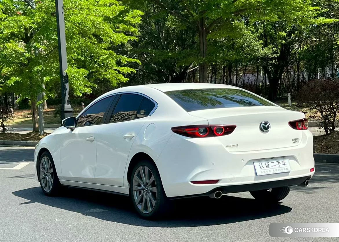 Mazda 3 Angkesaila 2023 Белый из Китая, фото 5