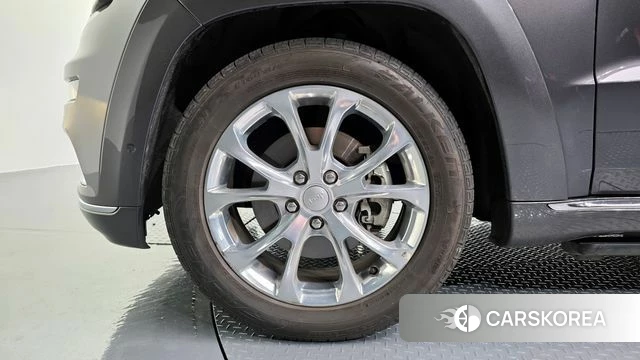 Jeep Grand Cherokee id 4428932 из Кореи 28