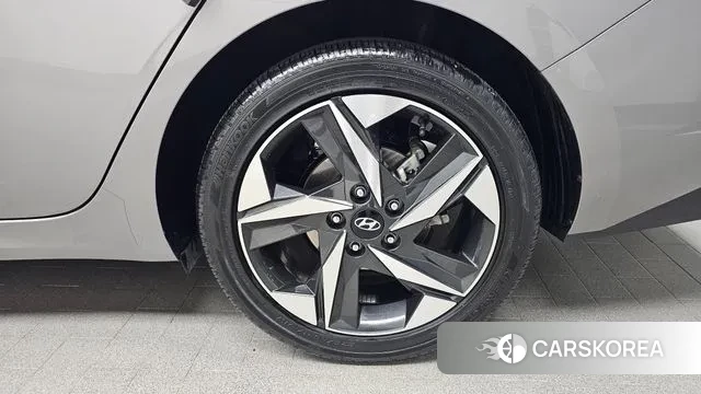 Hyundai Avante (CN7) id 3385504 из Кореи 15