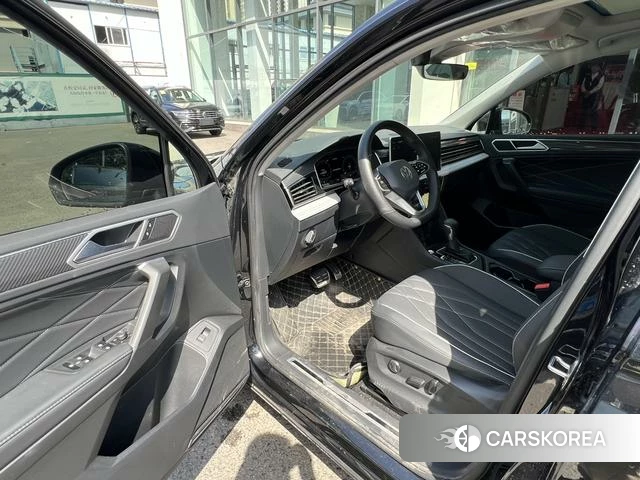 Volkswagen Tiguan L id 4300920 из Китая 17