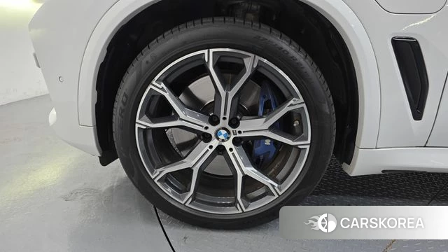 BMW X5 (G05) id 4848879 из Кореи 31