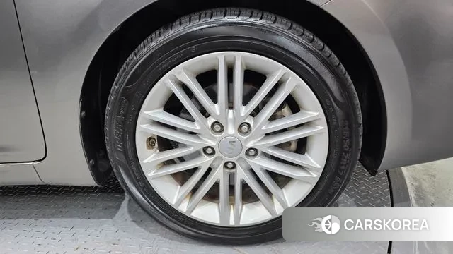 Kia The New Carens id 3692848 из Кореи 15