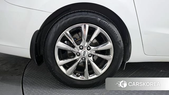 Kia The New Carnival id 4188650 из Кореи 15