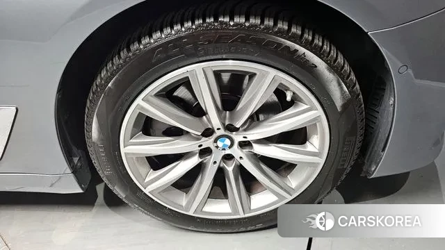 BMW 5 Series (G30) id 3209873 из Кореи 15