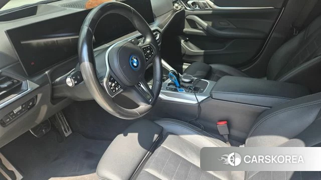 BMW i4 2023 Белый из Кореи, фото 5