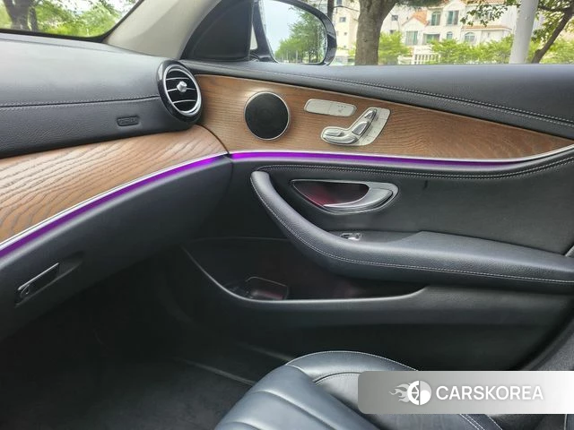 Mercedes-Benz E-Class W213 id 4246148 из Кореи 15