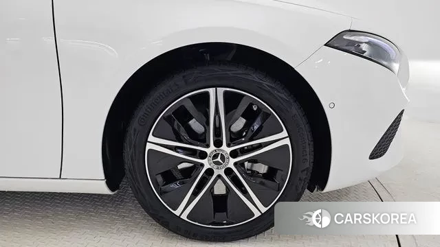 Mercedes-Benz A-Class W177 id 3731610 из Кореи 15