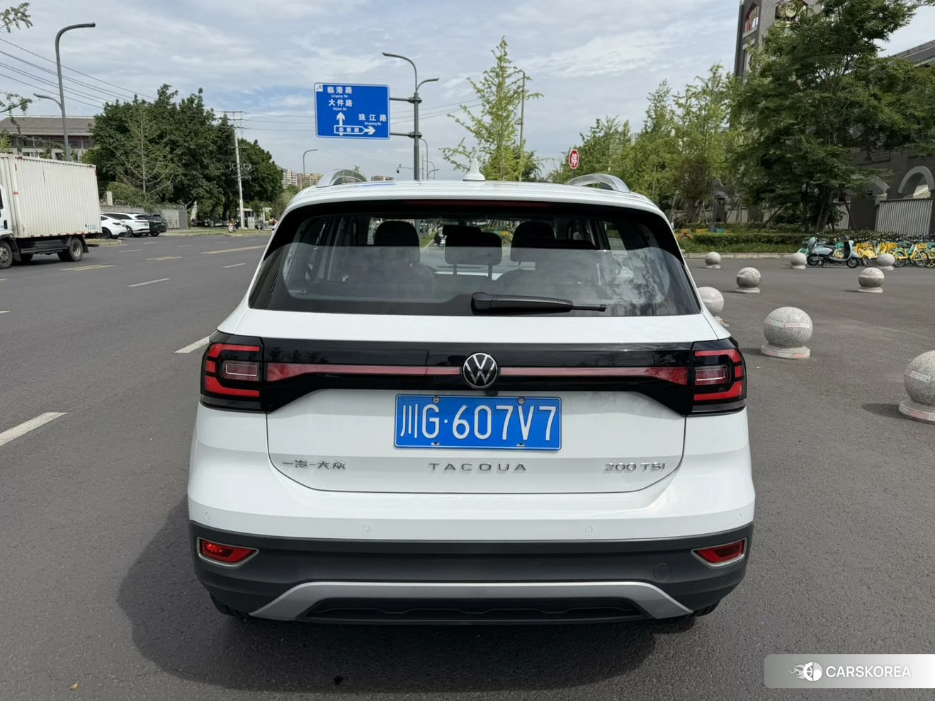 Volkswagen Exploring the shadow id 4441036 из Китая 18