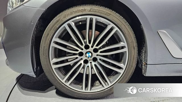 BMW 5 Series (G30) id 4285992 из Кореи 15