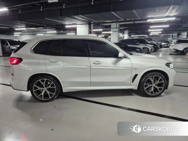 BMW X5 (G05) 2023 Белый из Кореи, фото 5