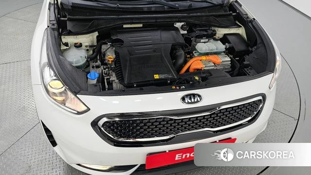 Kia Niro id 4345842 из Кореи 25