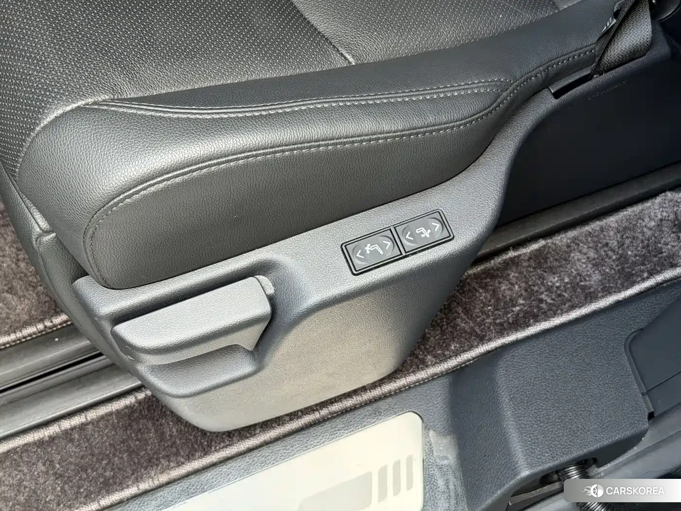 Toyota Sienna id 4578372 из Китая 11