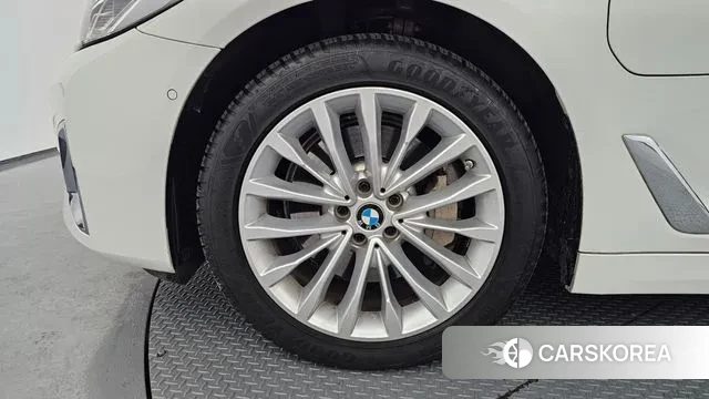 BMW 5 Series (G30) id 3697820 из Кореи 15