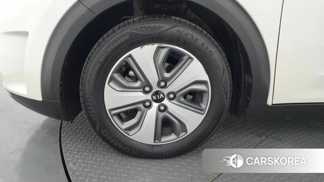 Kia Niro id 4620460 из Кореи 28