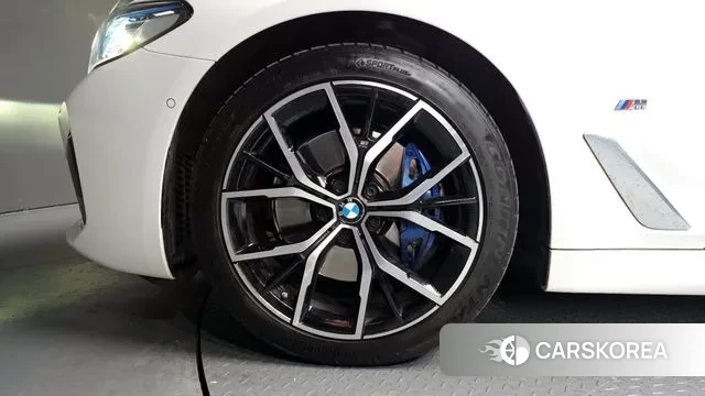 BMW 5 Series (G30) id 3624980 из Кореи 15