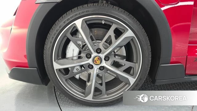 Porsche Taycan id 4249384 из Кореи 15