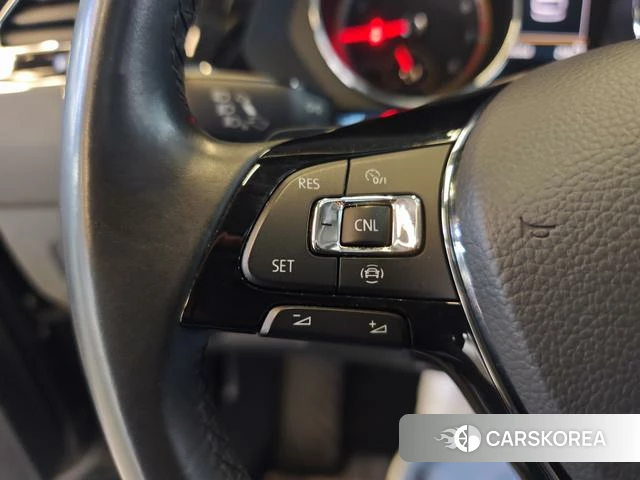 Volkswagen Tiguan L id 4213714 из Китая 27