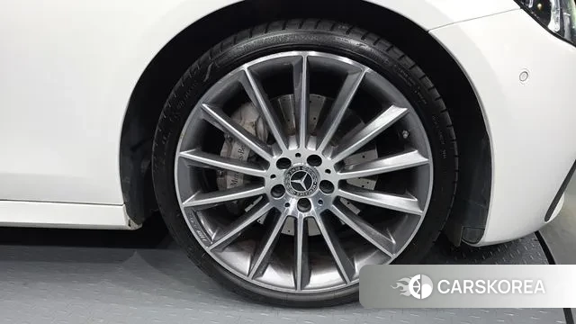 Mercedes-Benz E-Class W213 id 3696975 из Кореи 15