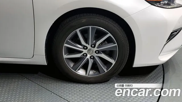 Lexus New ES300h id 2673678 из Кореи 15