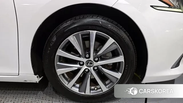 Lexus ES300h 7th generation id 3509931 из Кореи 15