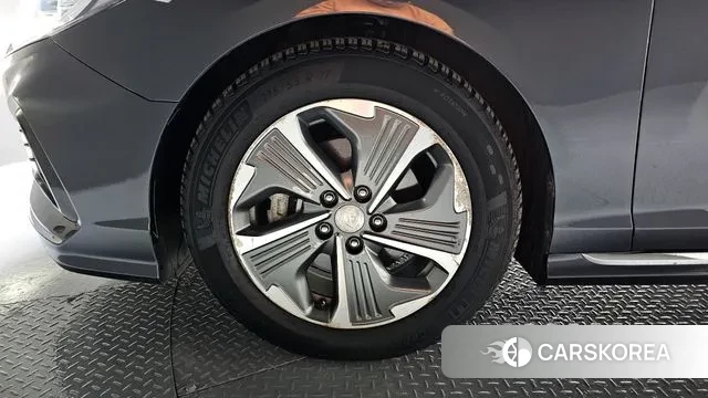 Hyundai Sonata New Rise Hybrid id 3531084 из Кореи 15