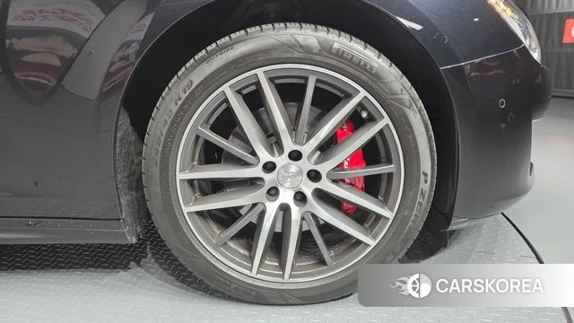 Maserati Ghibli id 3828688 из Кореи 15