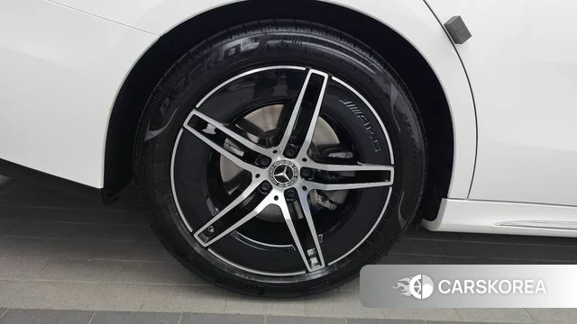 Mercedes-Benz E-Class W214 id 4686305 из Кореи 30