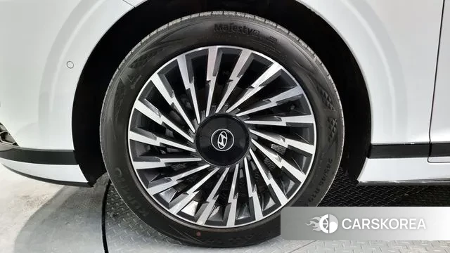 Hyundai Grandeur Hybrid (GN7) id 3517500 из Кореи 15