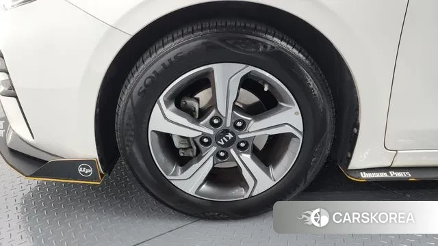 Kia Come New K3 id 3368940 из Кореи 15