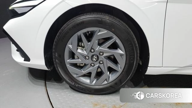 Hyundai The New Avante (CN7) id 4407954 из Кореи 25