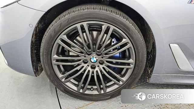 BMW 5 Series (G30) id 4410794 из Кореи 27