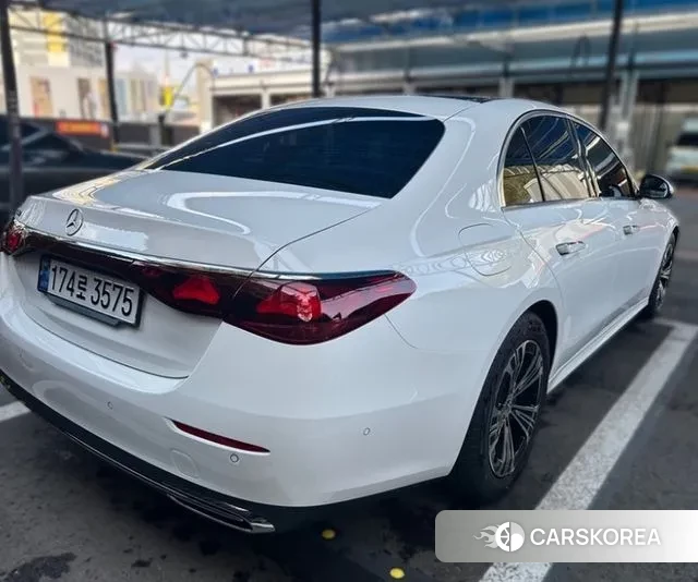 Mercedes-Benz E-Class W214 2024 Белый из Кореи, фото 5